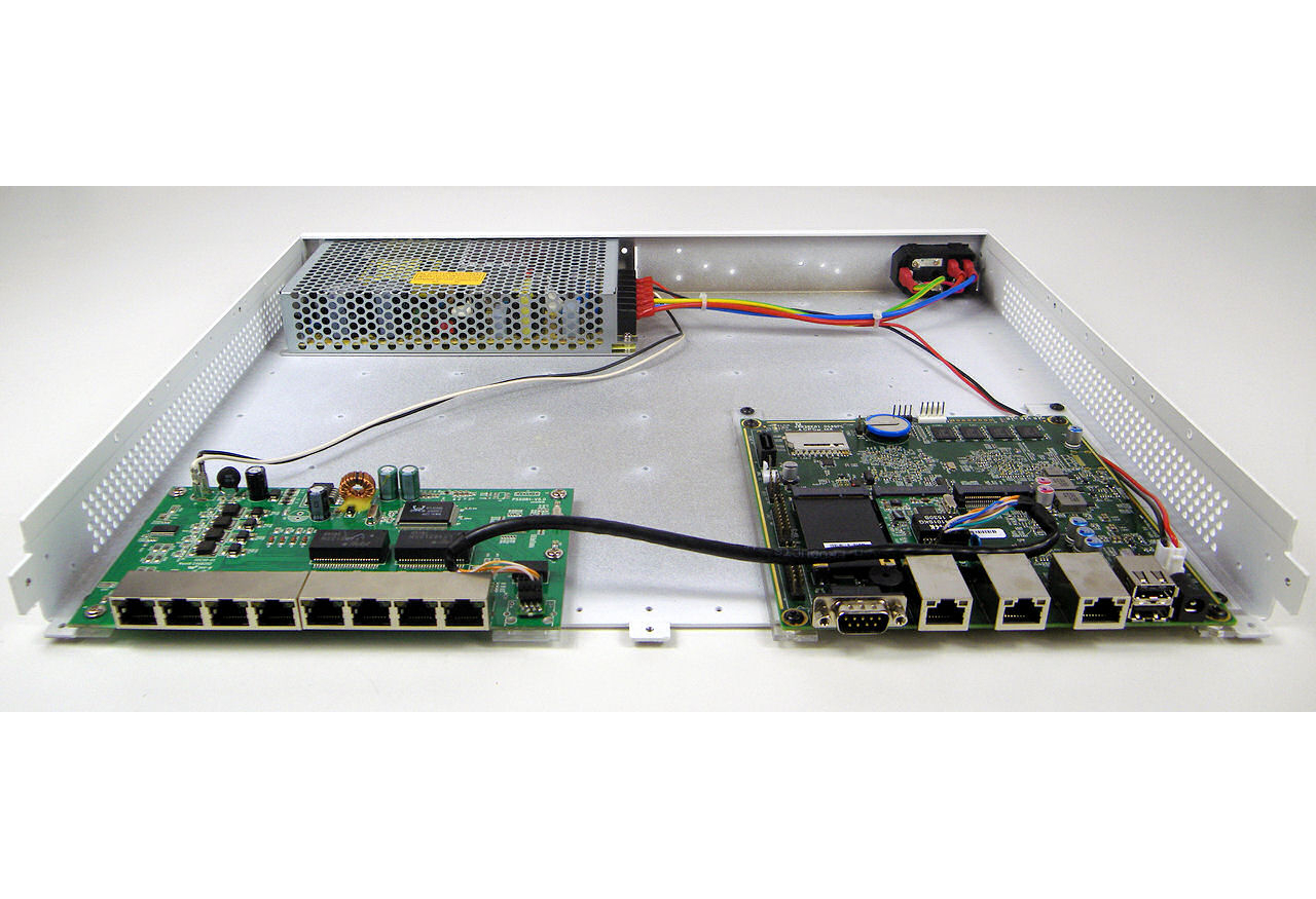 8 ports switch and APU2 solution